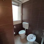 Bilocale In Via Principale Vicino Piazza Nember Lido di Jesolo
